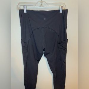 Women’s Athleta Ultimate Stash Pocket 7/8 Tight in Black Size 1X Like New